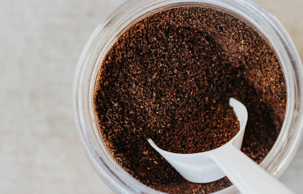 Keep clothing smelling fresh with coffee grounds 